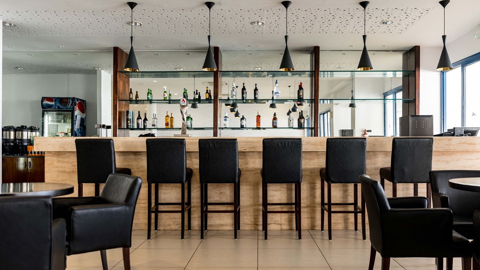 bars-arcas-indoor--outdoor-bar