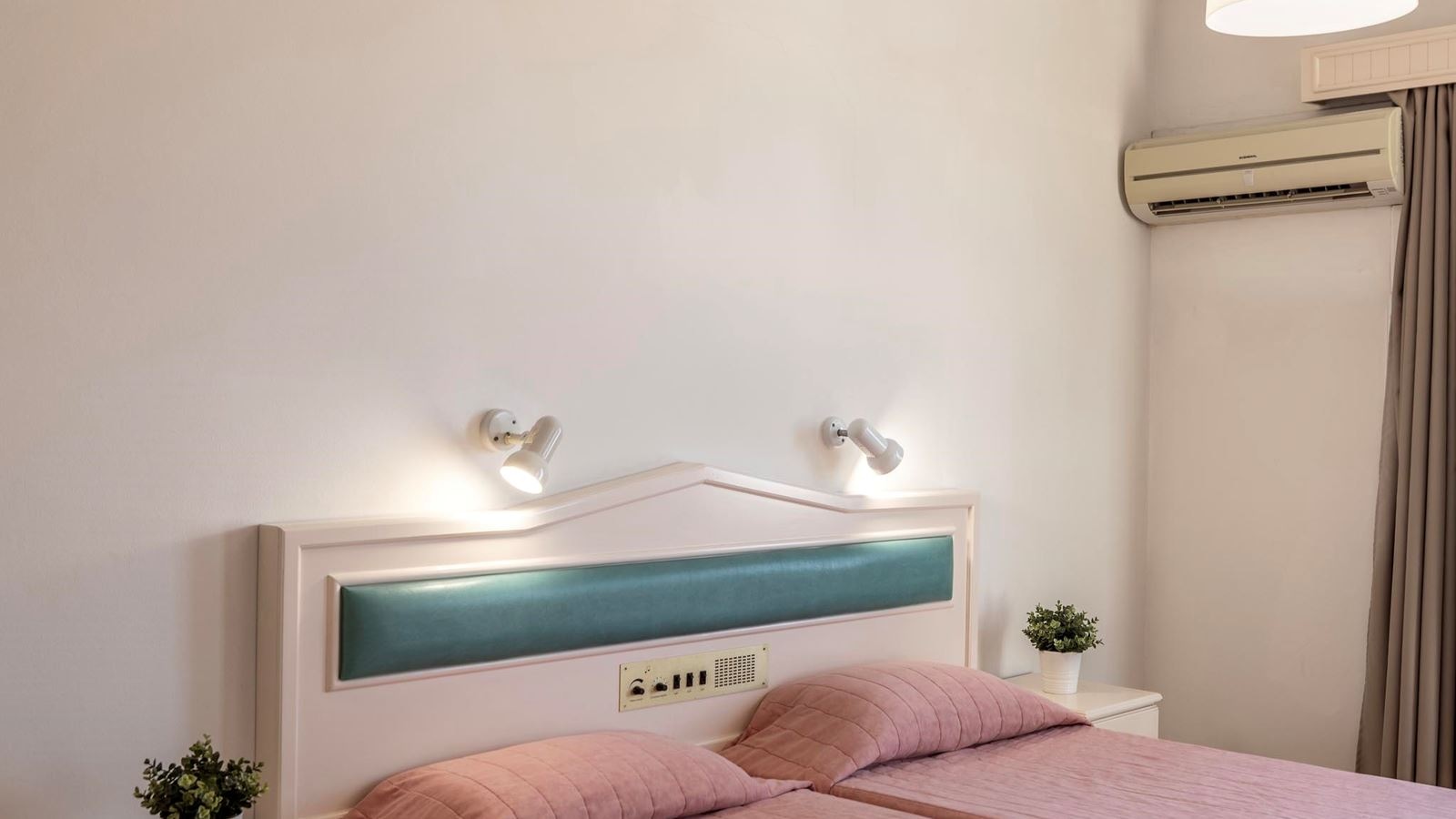 rooms-apartment-one-bedroom