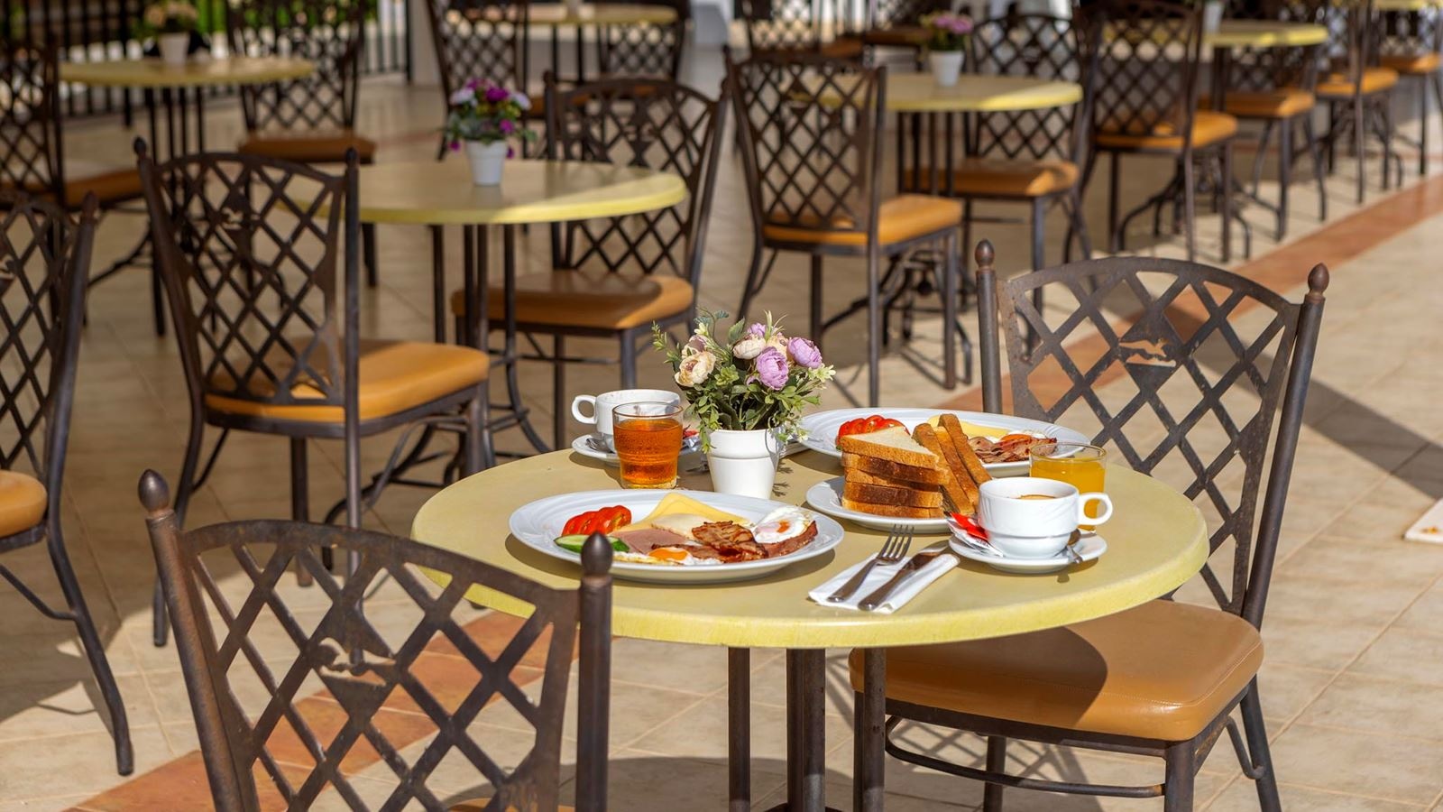 restaurants-main-restaurant