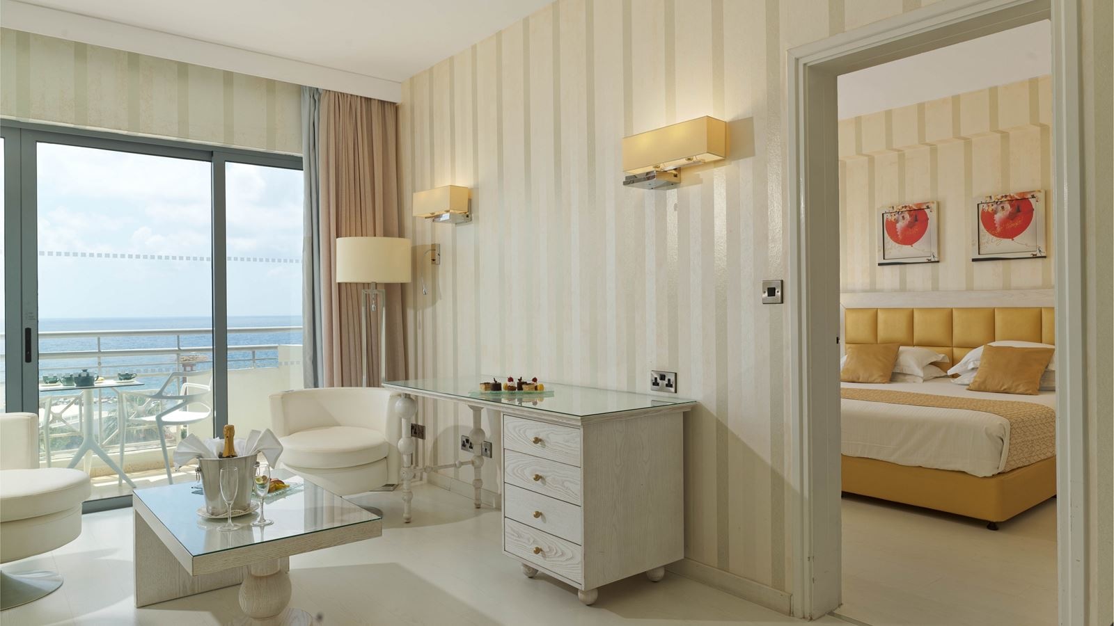 rooms-executive-suite