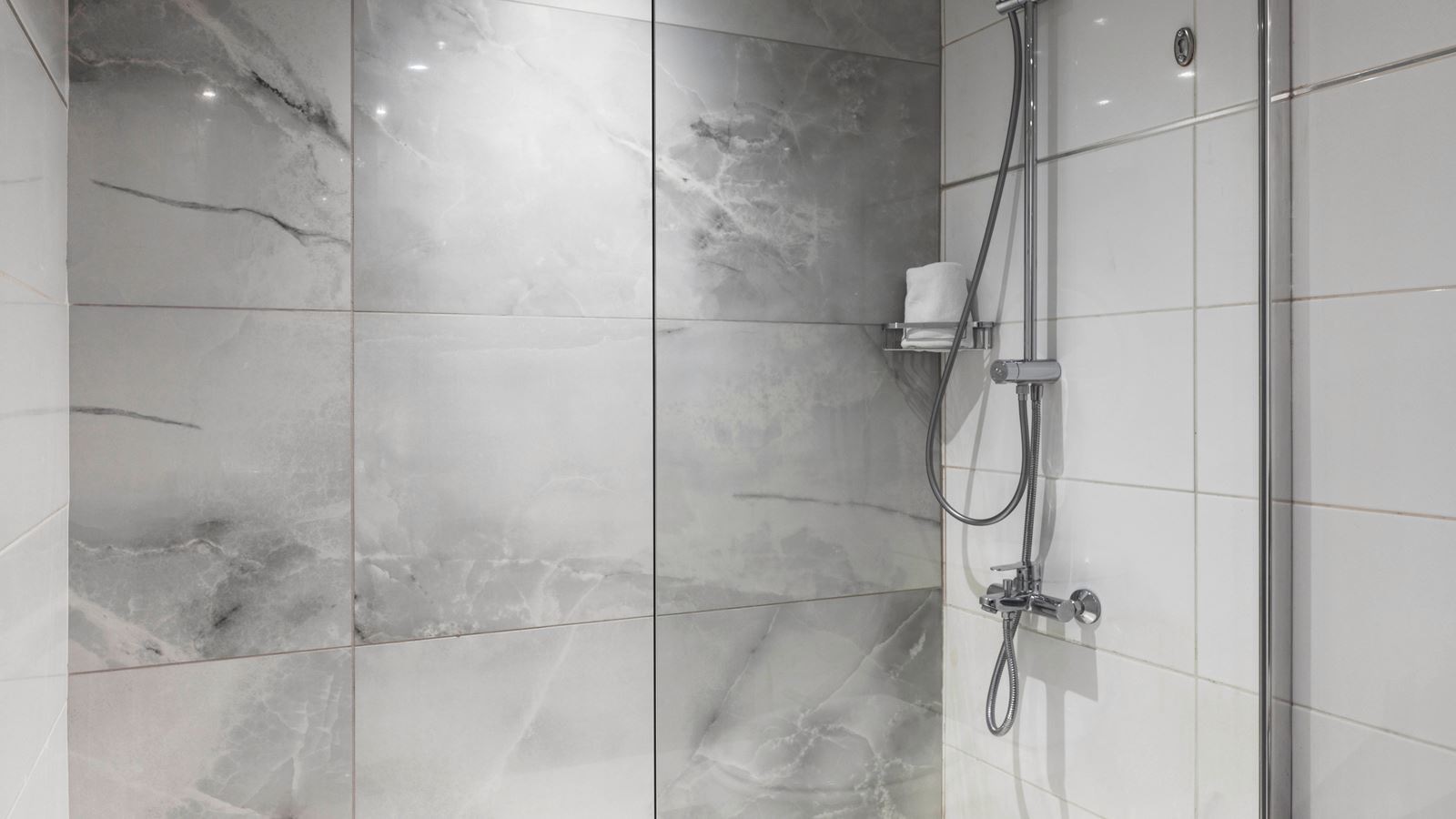 rooms-double-room-side-seaview