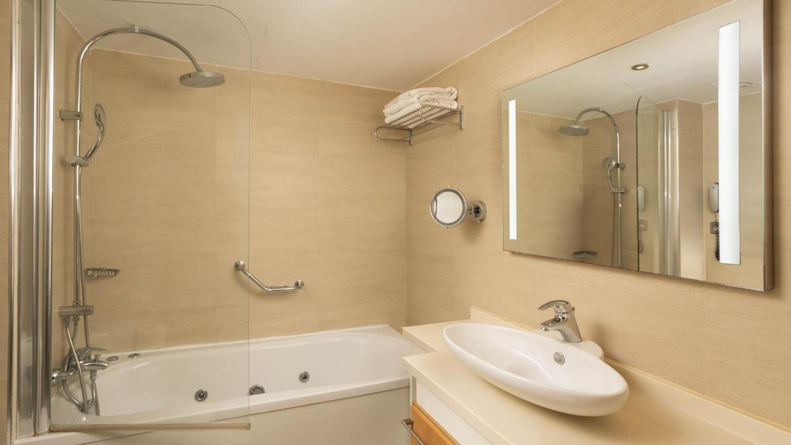 rooms-superior-twin--double-room-seaview