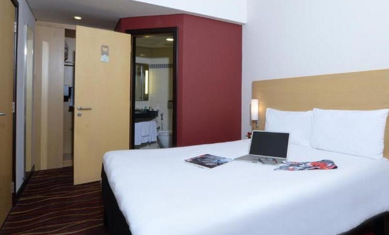 rooms-suite-room