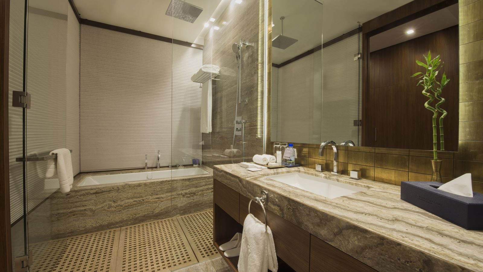 rooms-deluxe-room-with-extra-bed