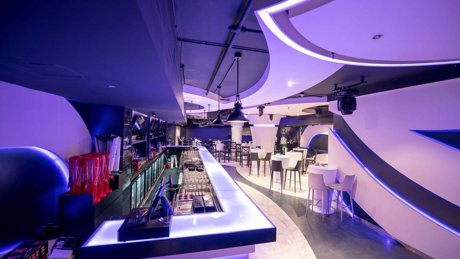 bars-liv-club-lounge
