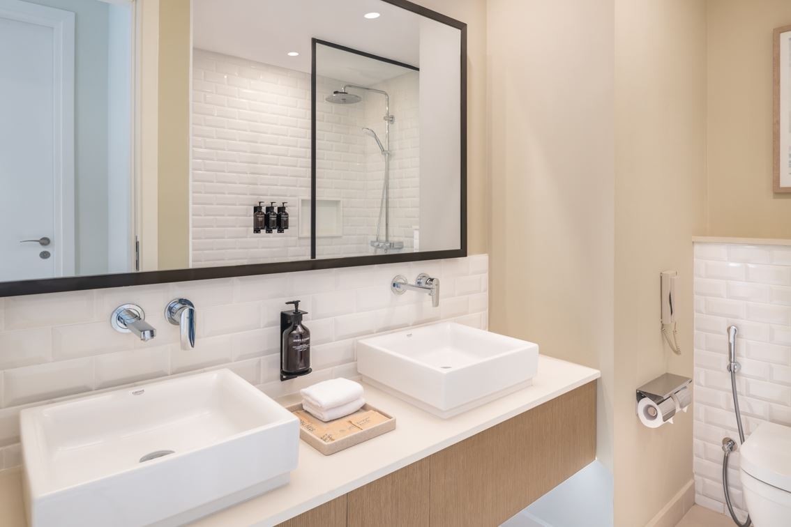 rooms-deluxe-one-bedroom-apartment