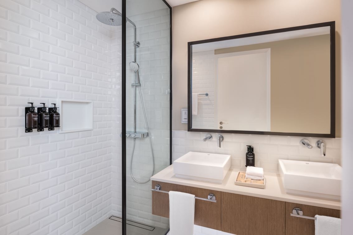 rooms-deluxe-two-bedroom-apartment