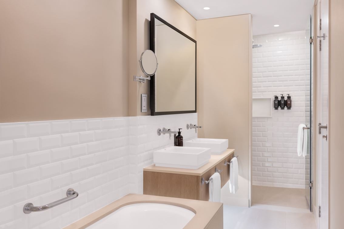 rooms-deluxe-three-bedroom-apartment