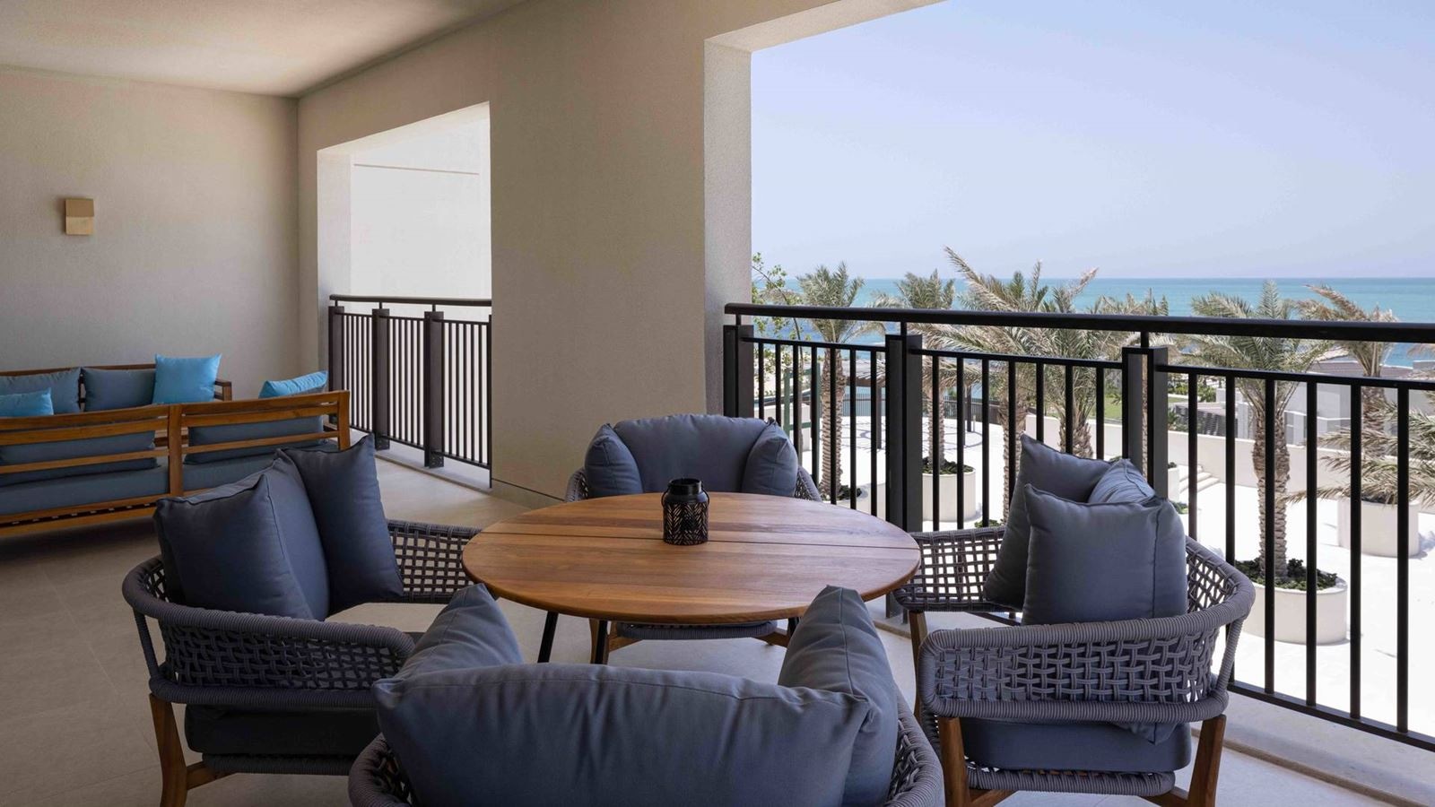 rooms-ocean-suite-terrace
