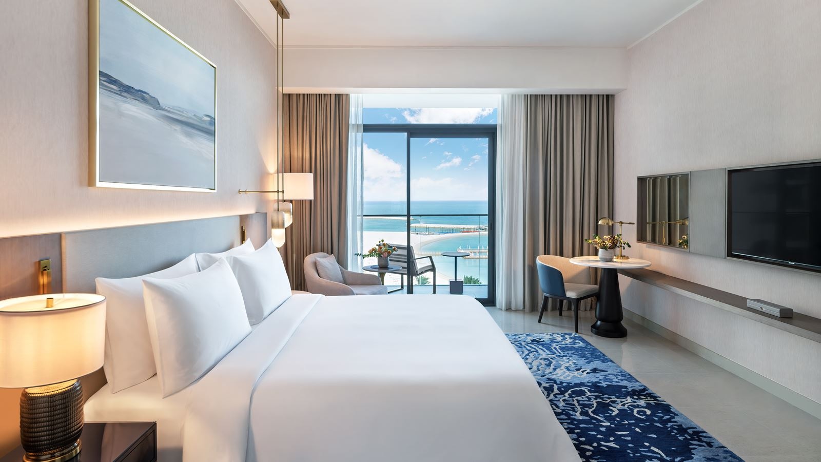 rooms-deluxe-sea-view-suite
