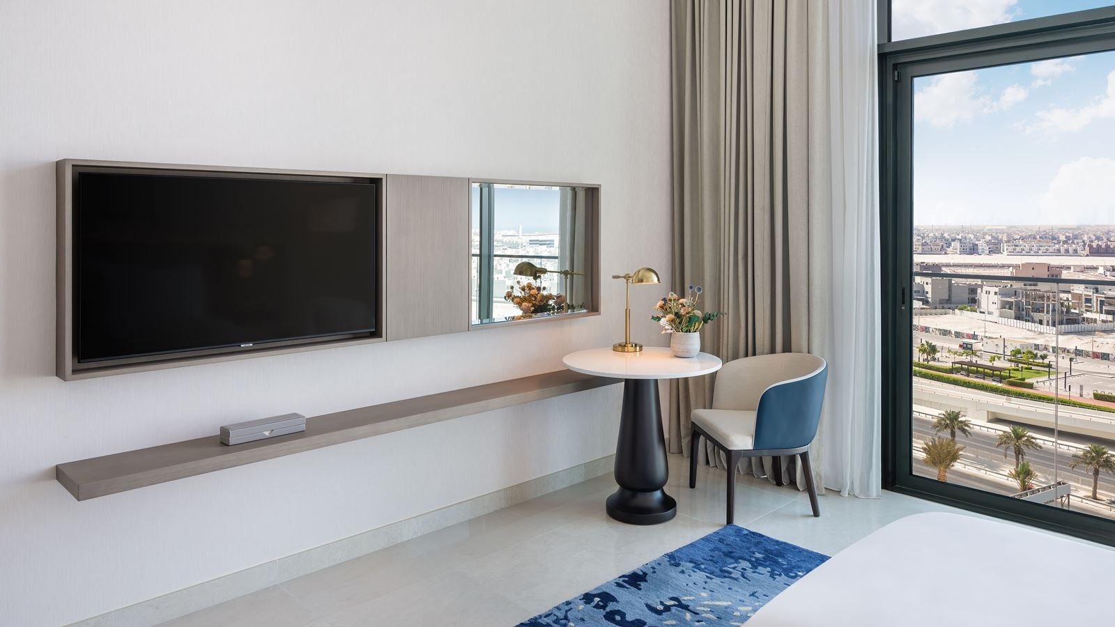 rooms-deluxe-city-view-twin