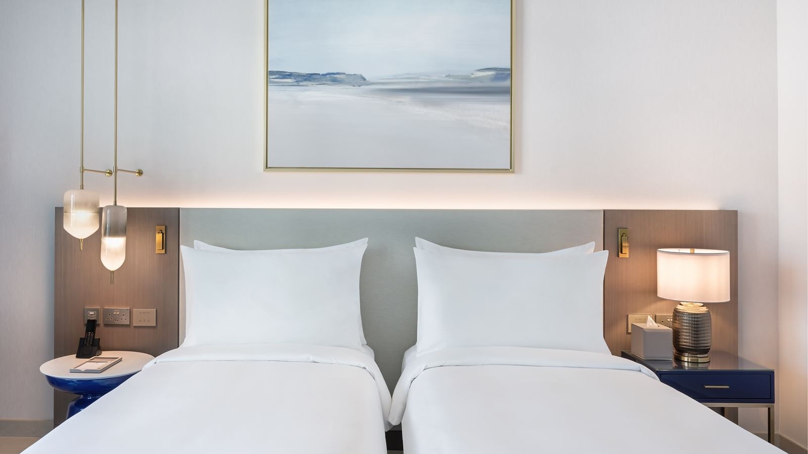 rooms-deluxe-sea-view-twin