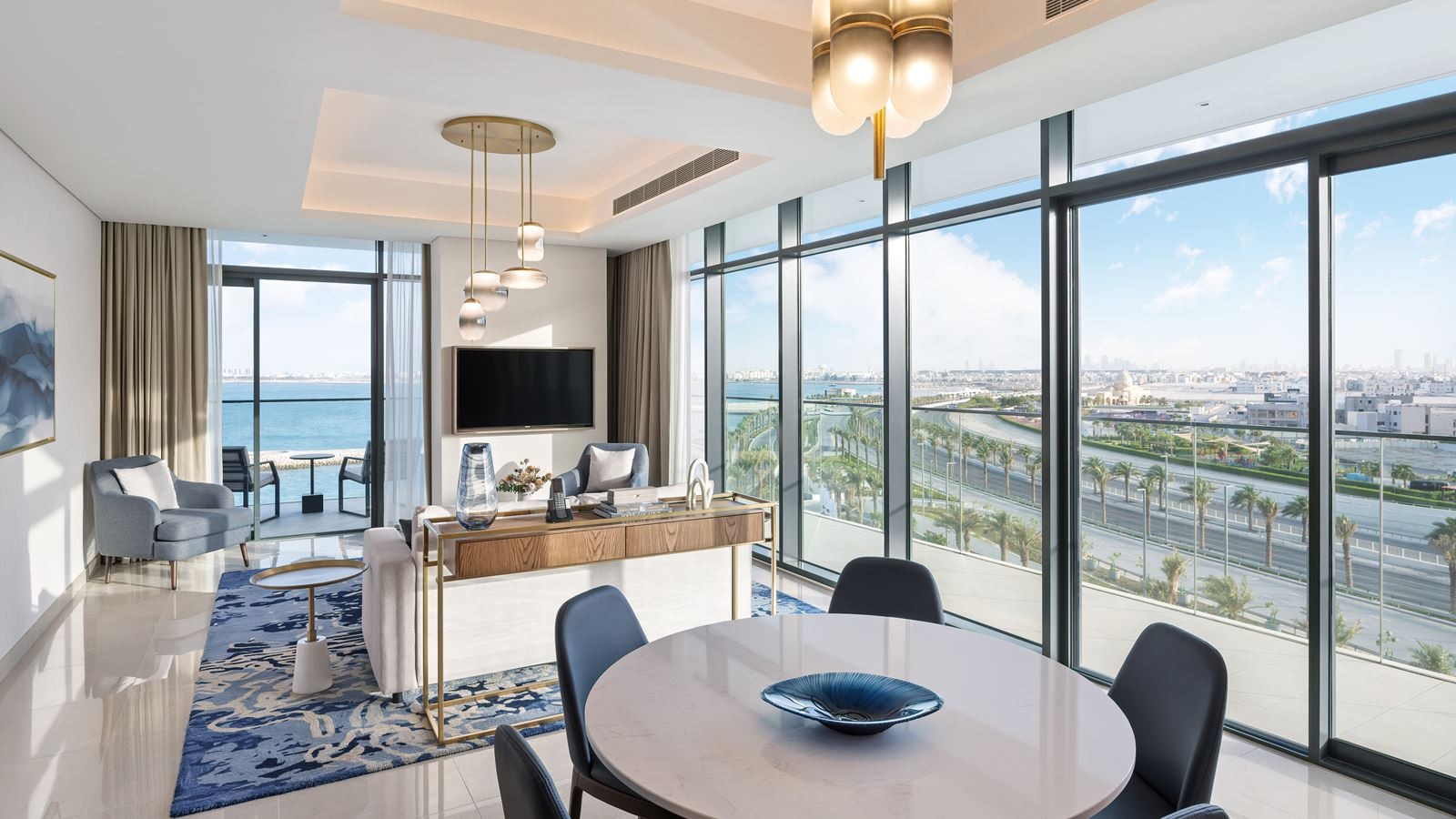 rooms-executive-sea-view-suite