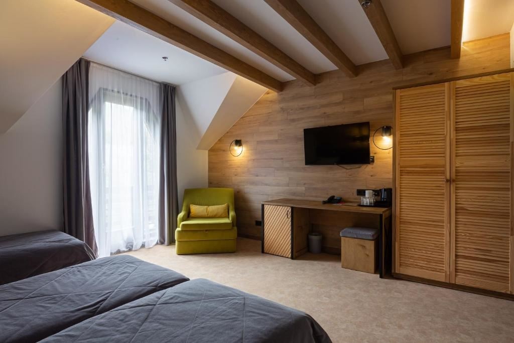 rooms-напівлюкс-покращений-+