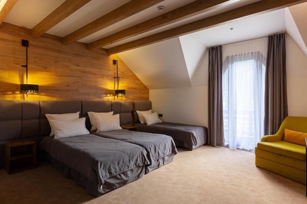 rooms-напівлюкс-покращений-+