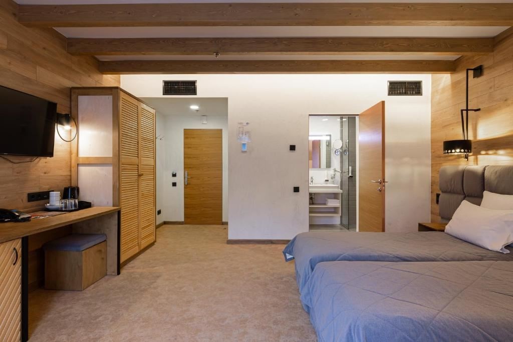 rooms-напівлюкс-покращений-+