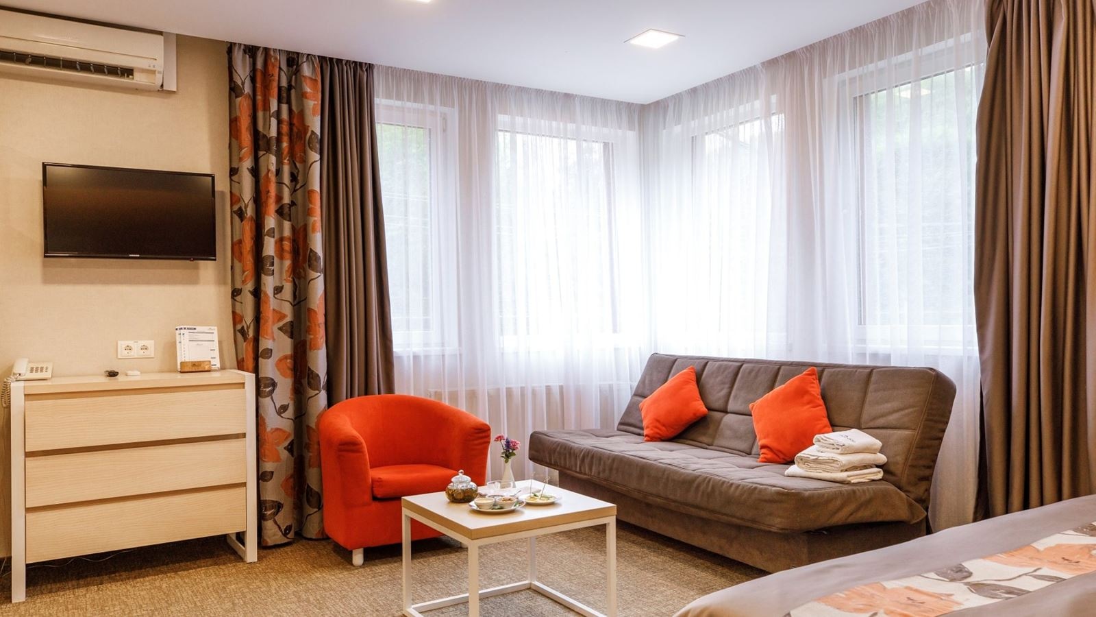 rooms-напівлюкс