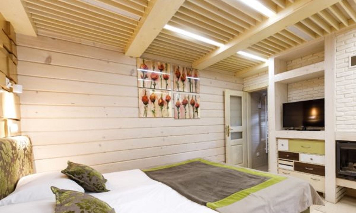 rooms-котедж-з-каміном