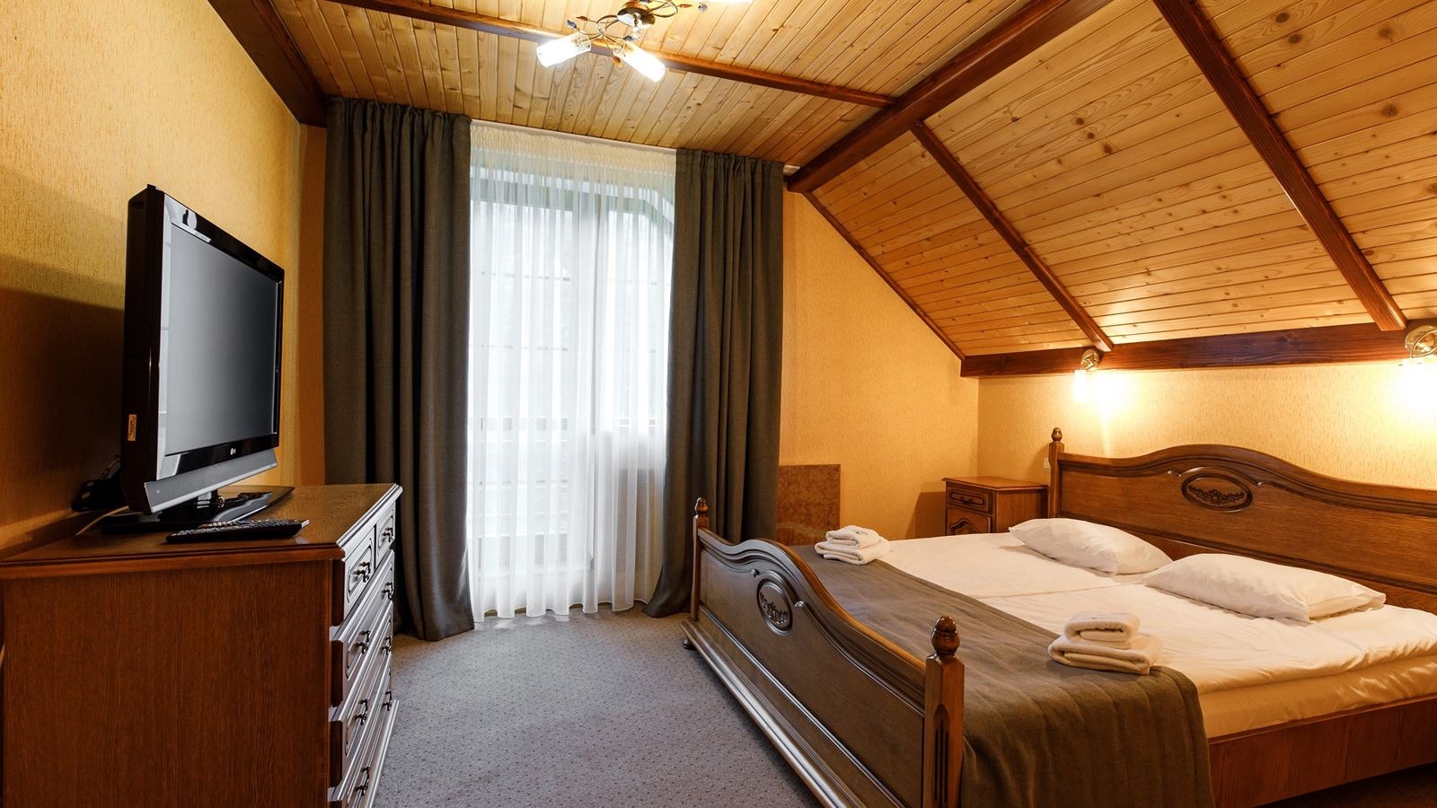 rooms-сімейний-люкс