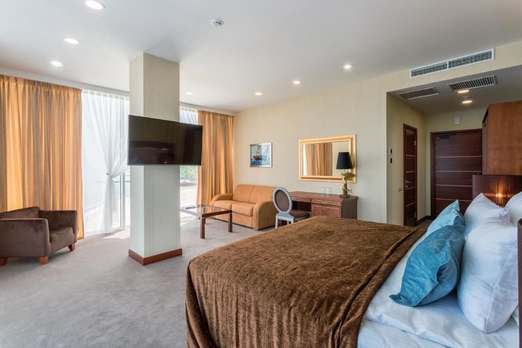 rooms-делюкс-с-видом-на-море