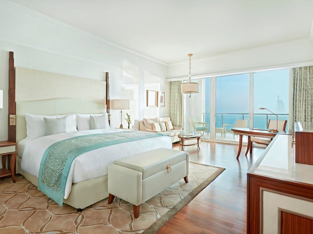 rooms-waldorf-astoria-2bedroom-family-suite