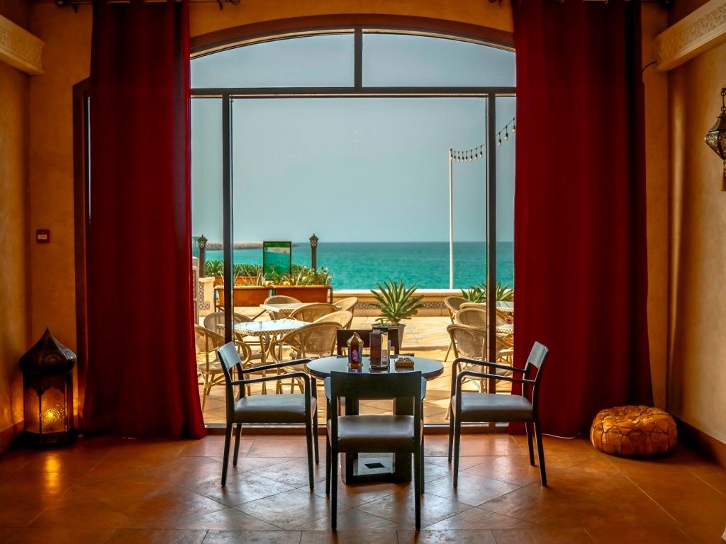 restaurants-restaurants