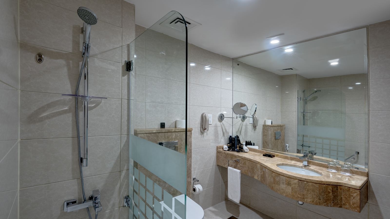 rooms-studio-apartment