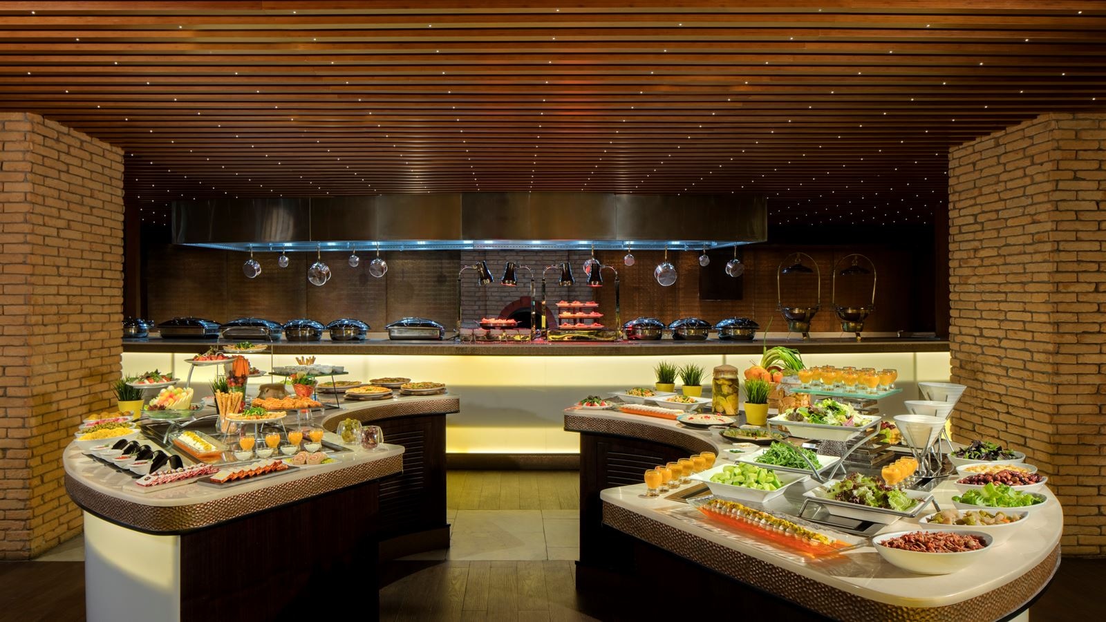 restaurants-gusti-main-restaurant