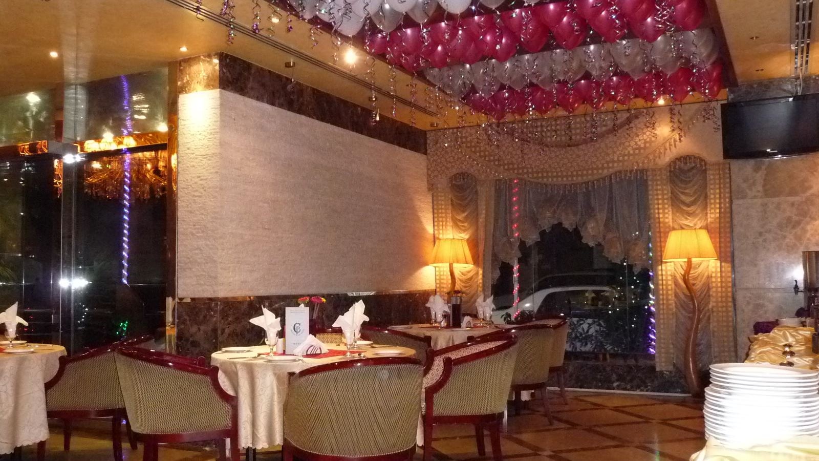 restaurants-crystal-restaurant