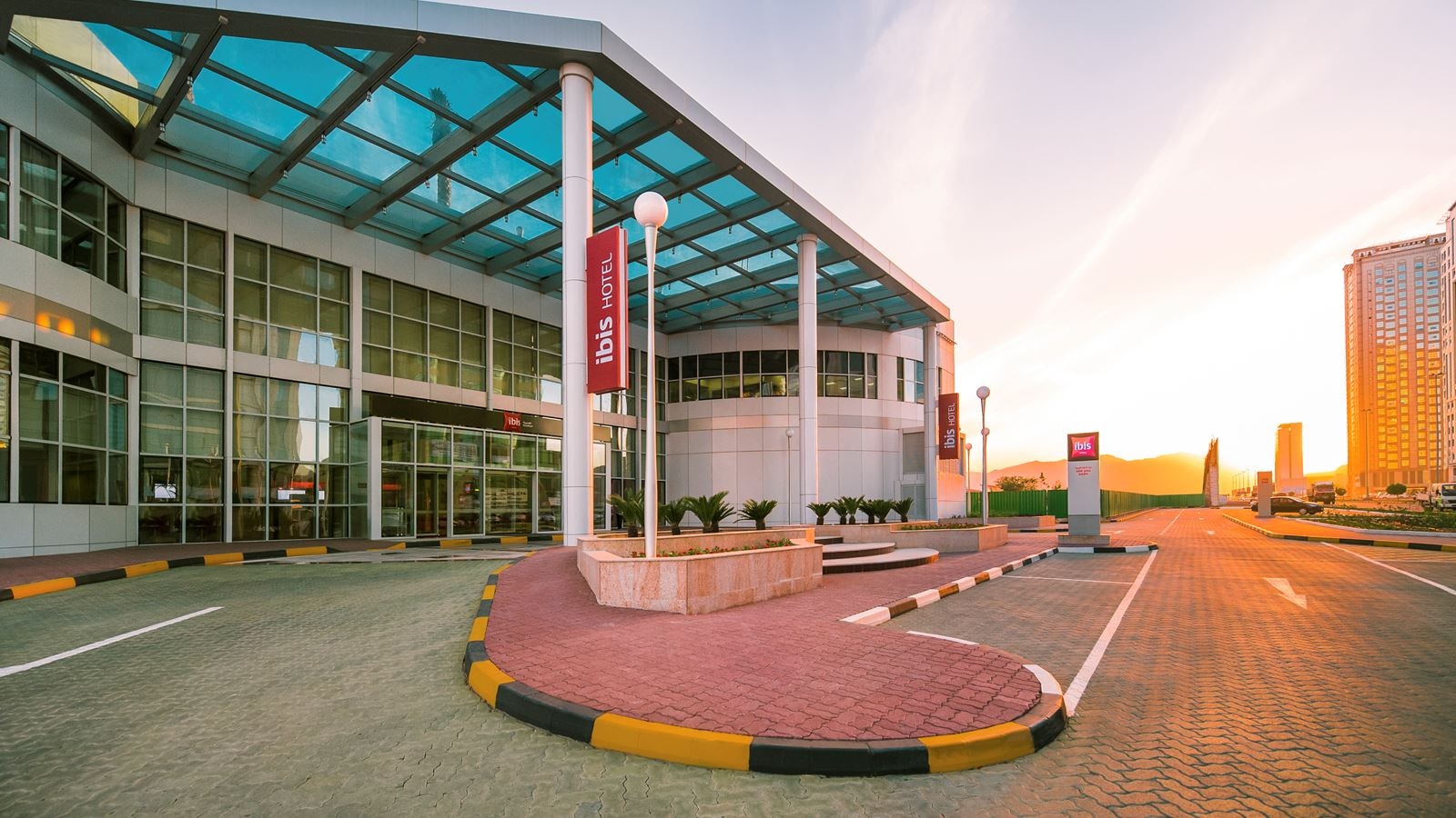 general-main-building