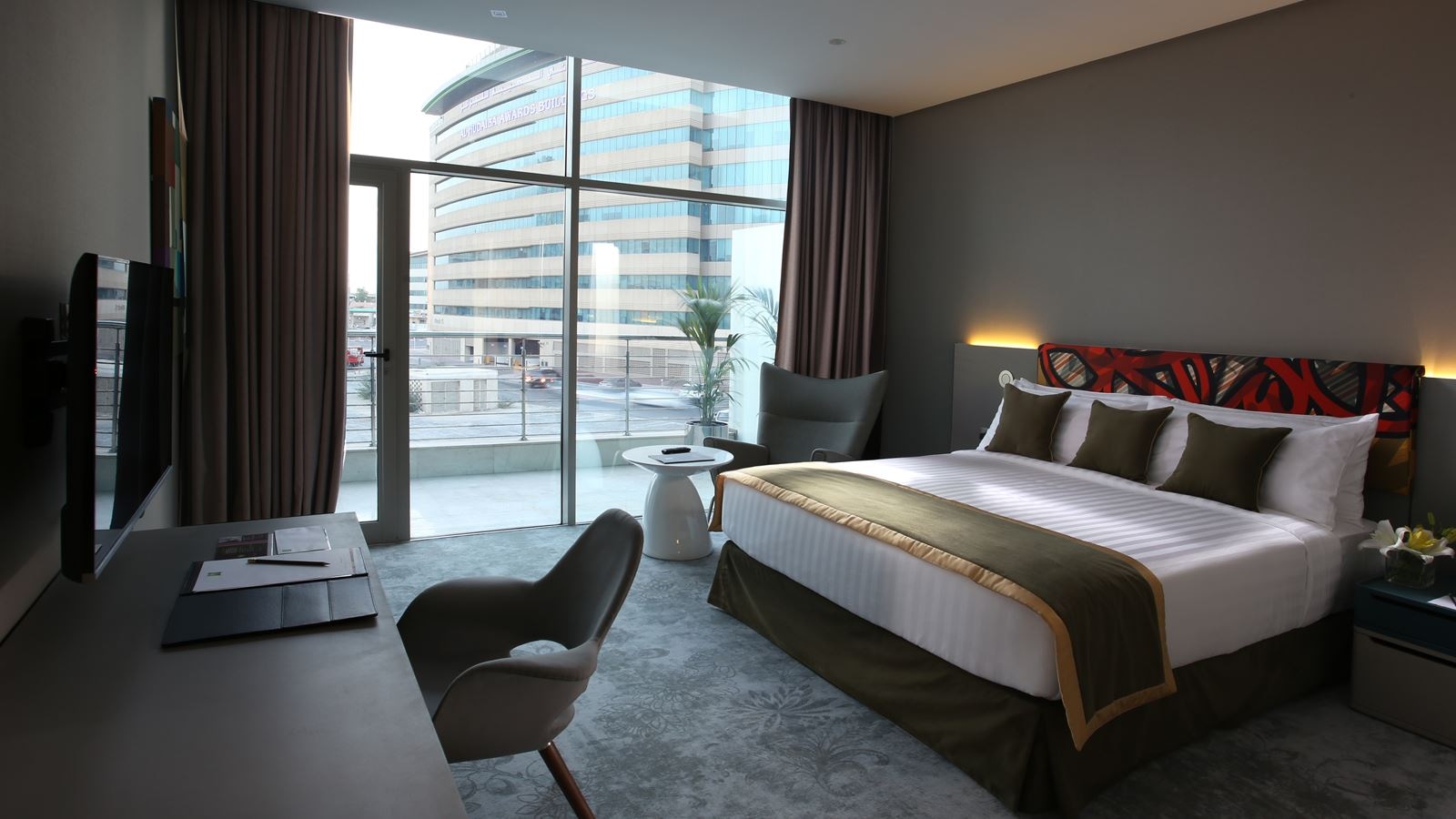 rooms-executive-suite