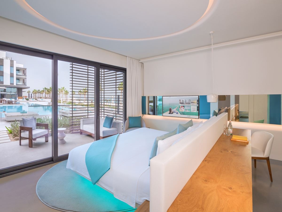 rooms-signature-suite-seaview