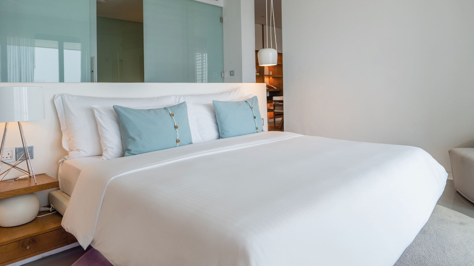 rooms-signature-skyline-suite