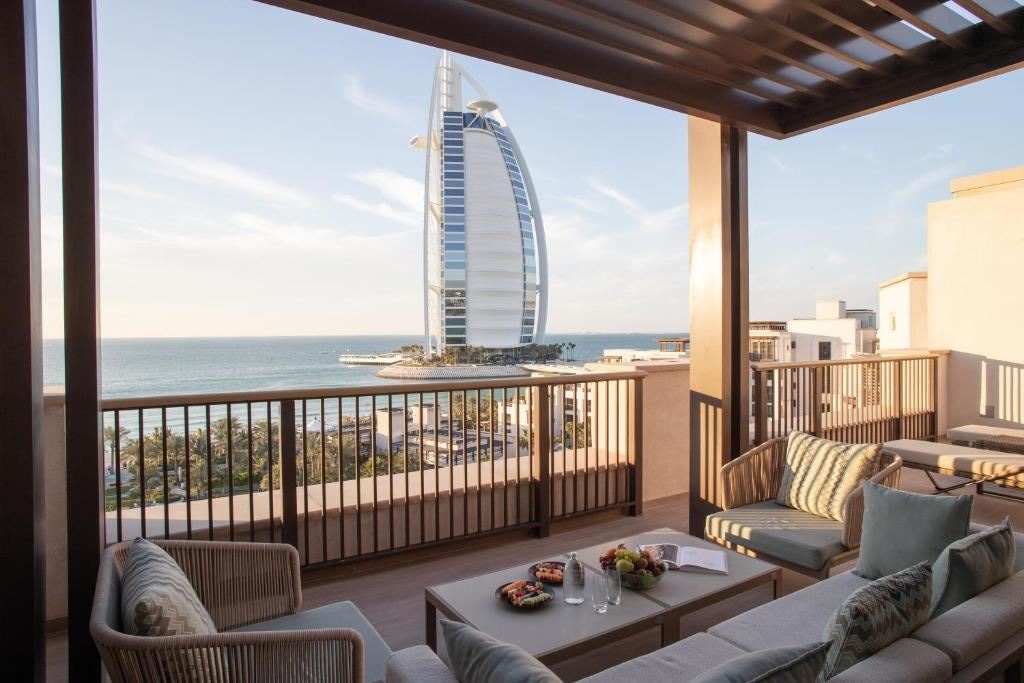 rooms-one-bedroom-burj-view-suite