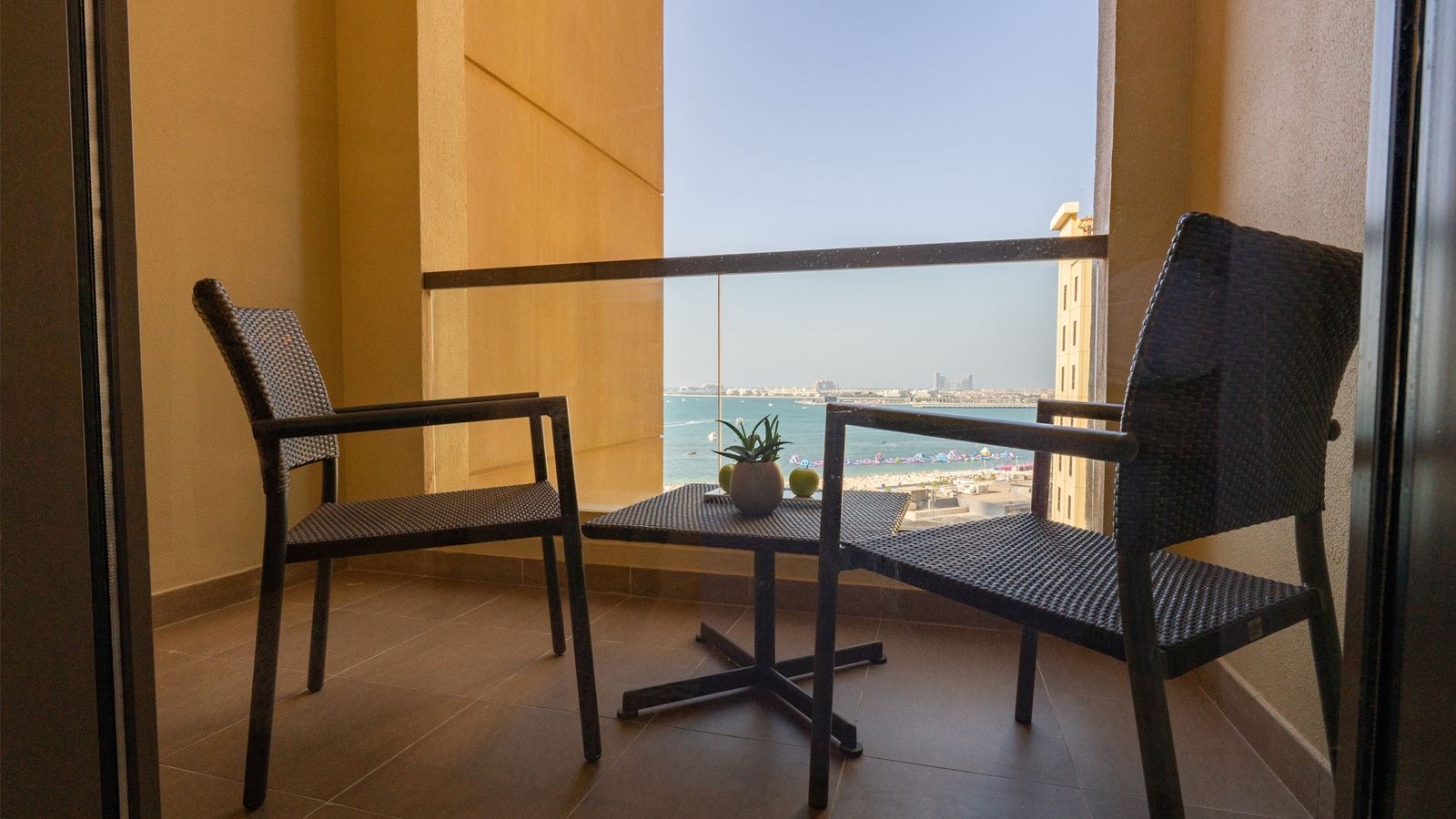 rooms-sea-view-room-with-balcony