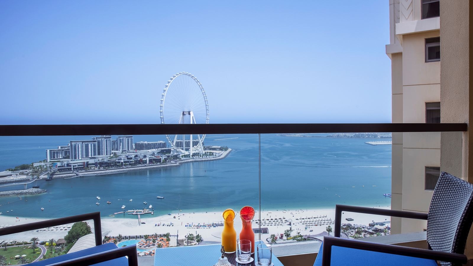 rooms-ain-dubai-sea-view-room-with-balcony