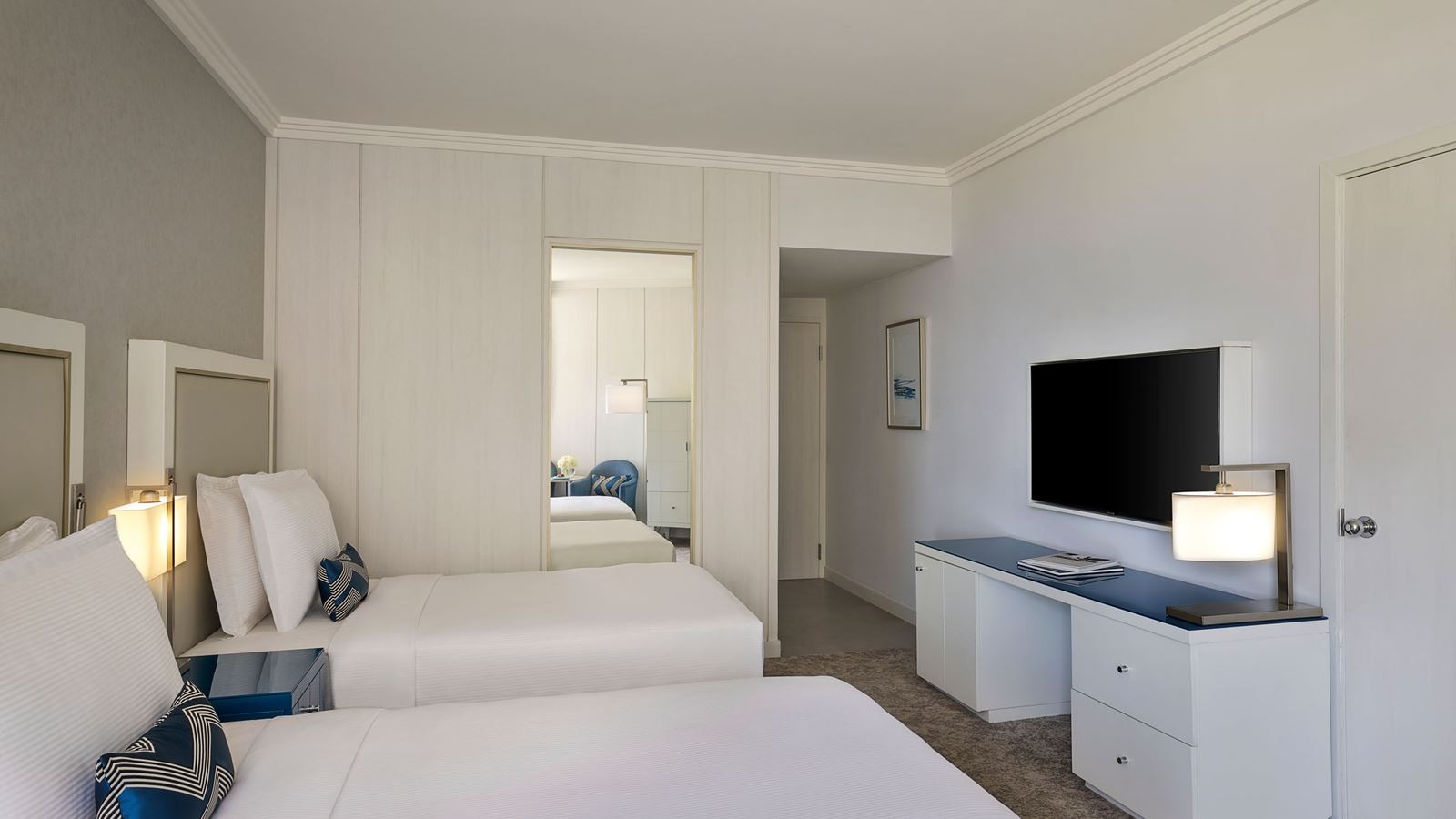 rooms-sea-view-room-with-balcony