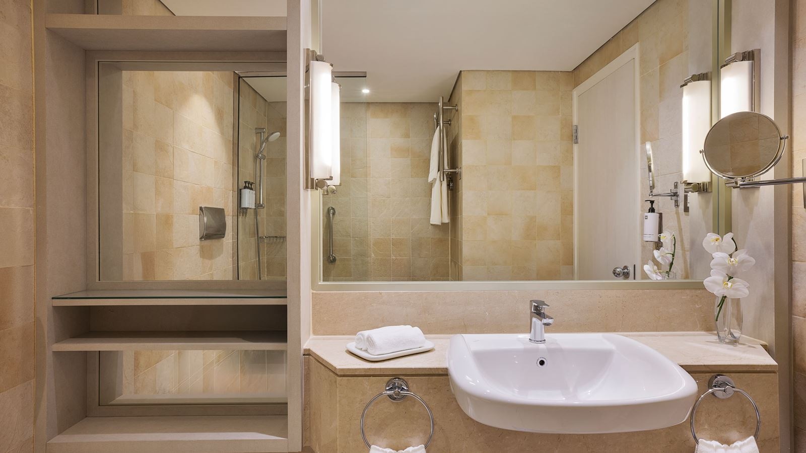 rooms-sea-view-room-with-balcony