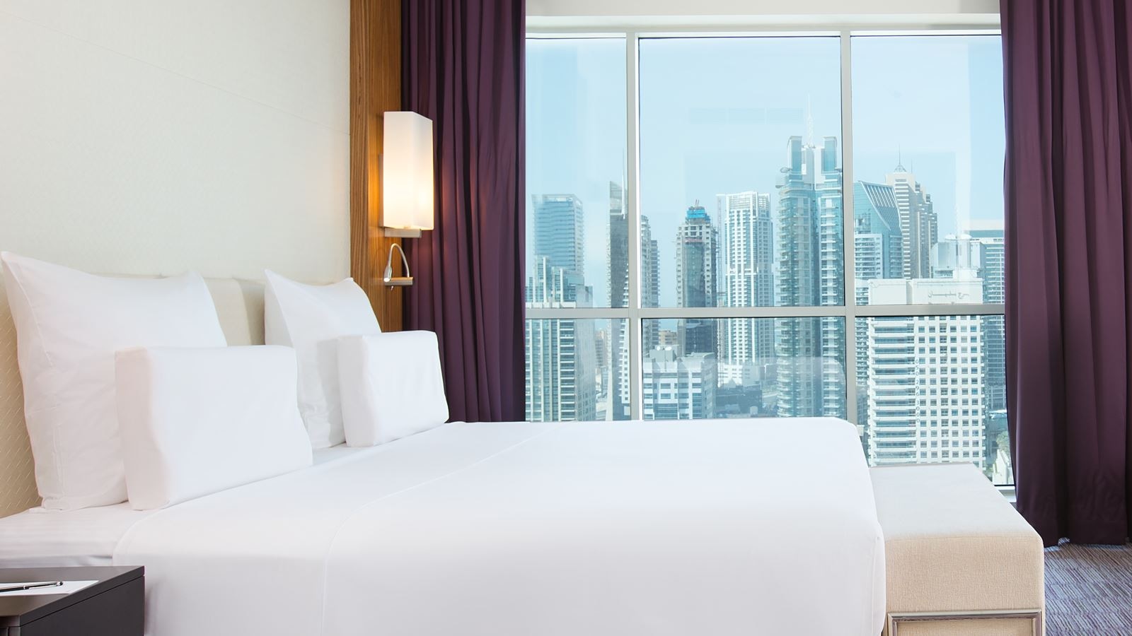 rooms-deluxe-executive-room