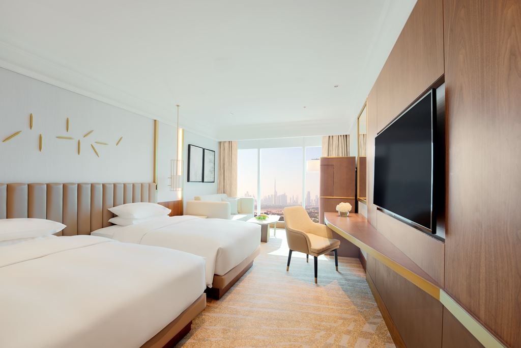 rooms-garden-view-family-room