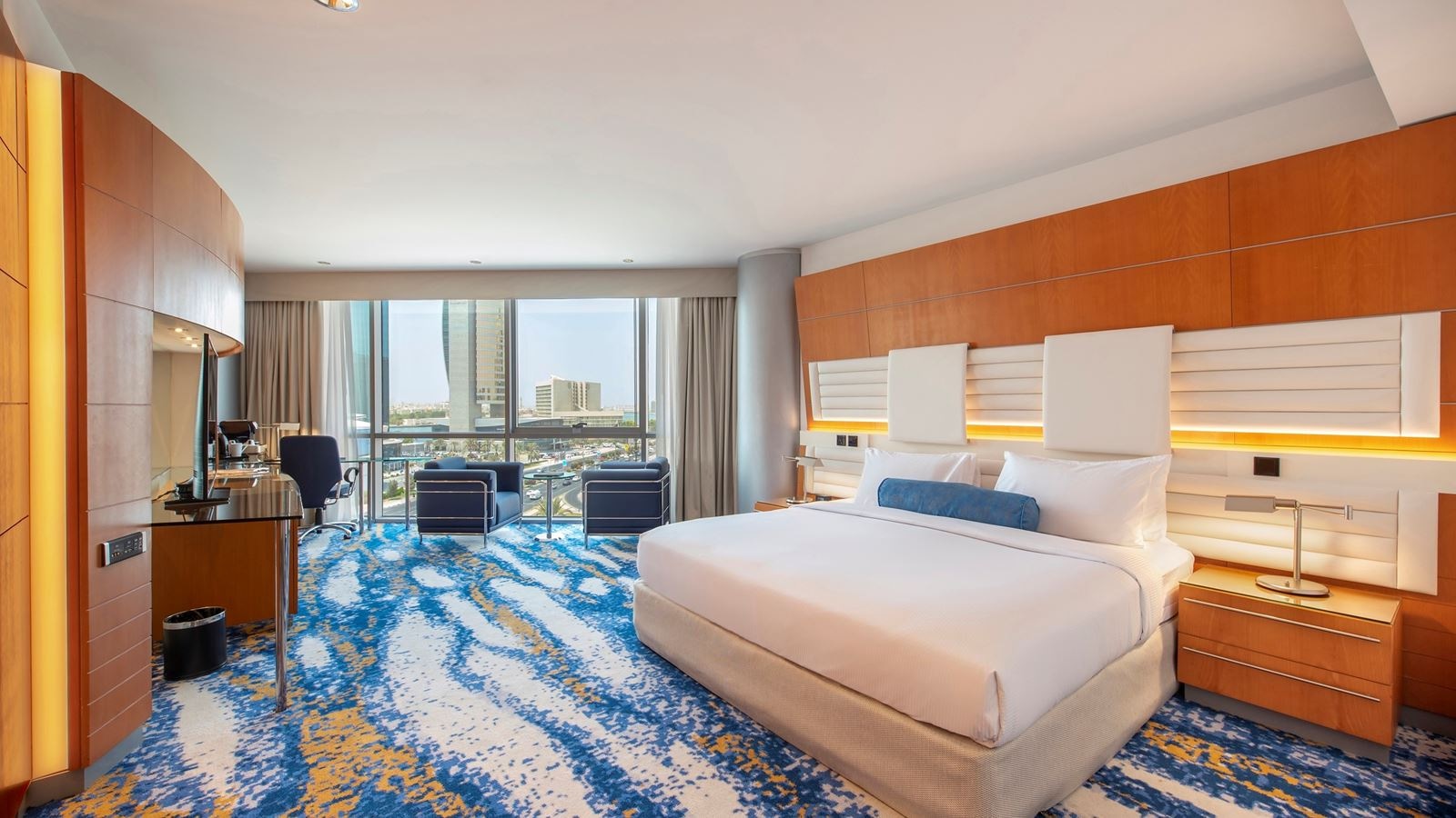 rooms-deluxe-room-creek-view