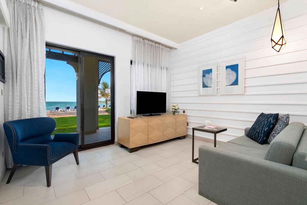 rooms-one-bedroom-premium-suite-beach-access