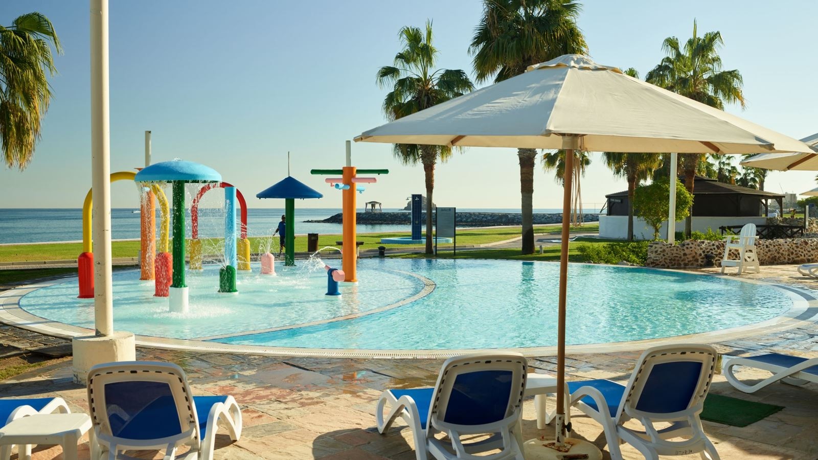 pools-outdoor-childrens-pool