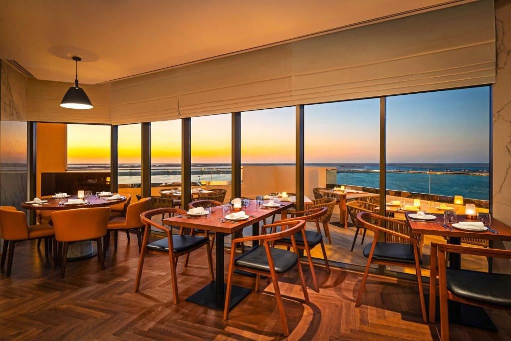 restaurants-restaurants