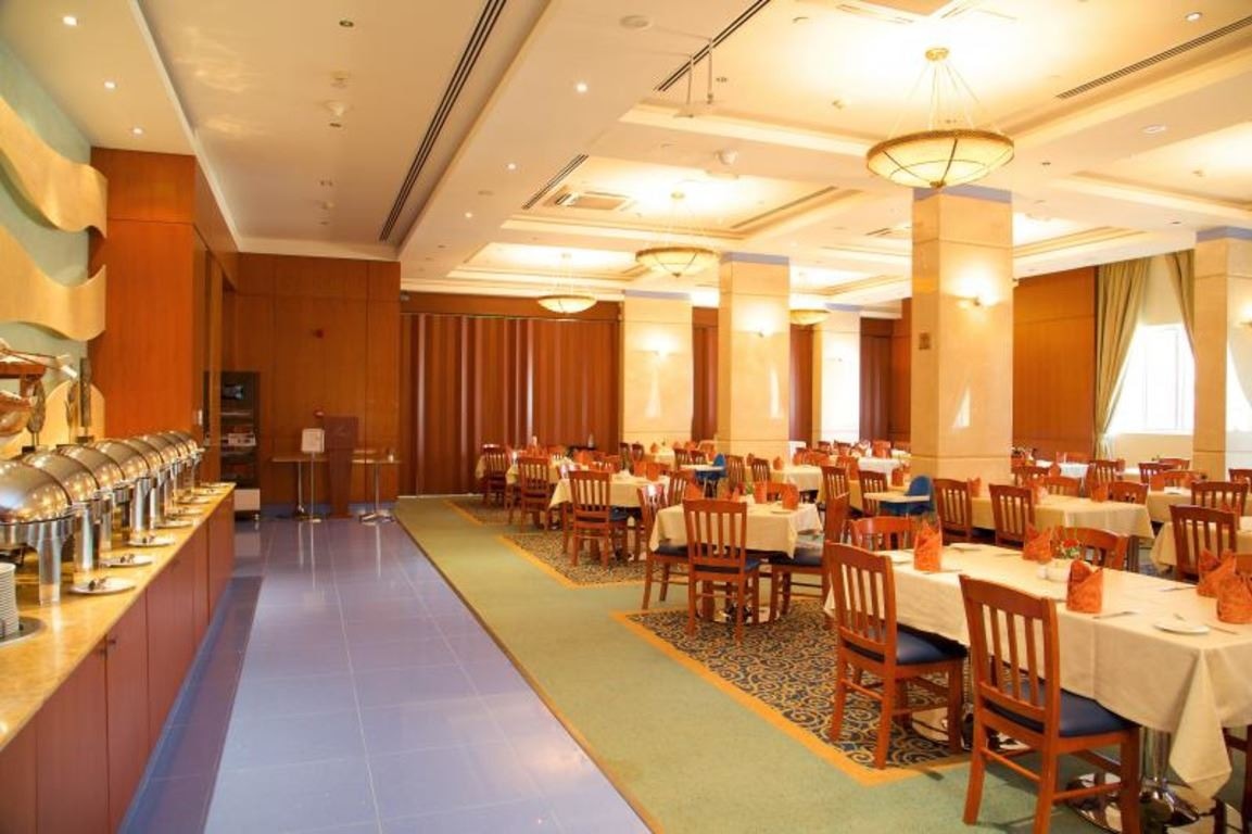 restaurants-waves-restaurant