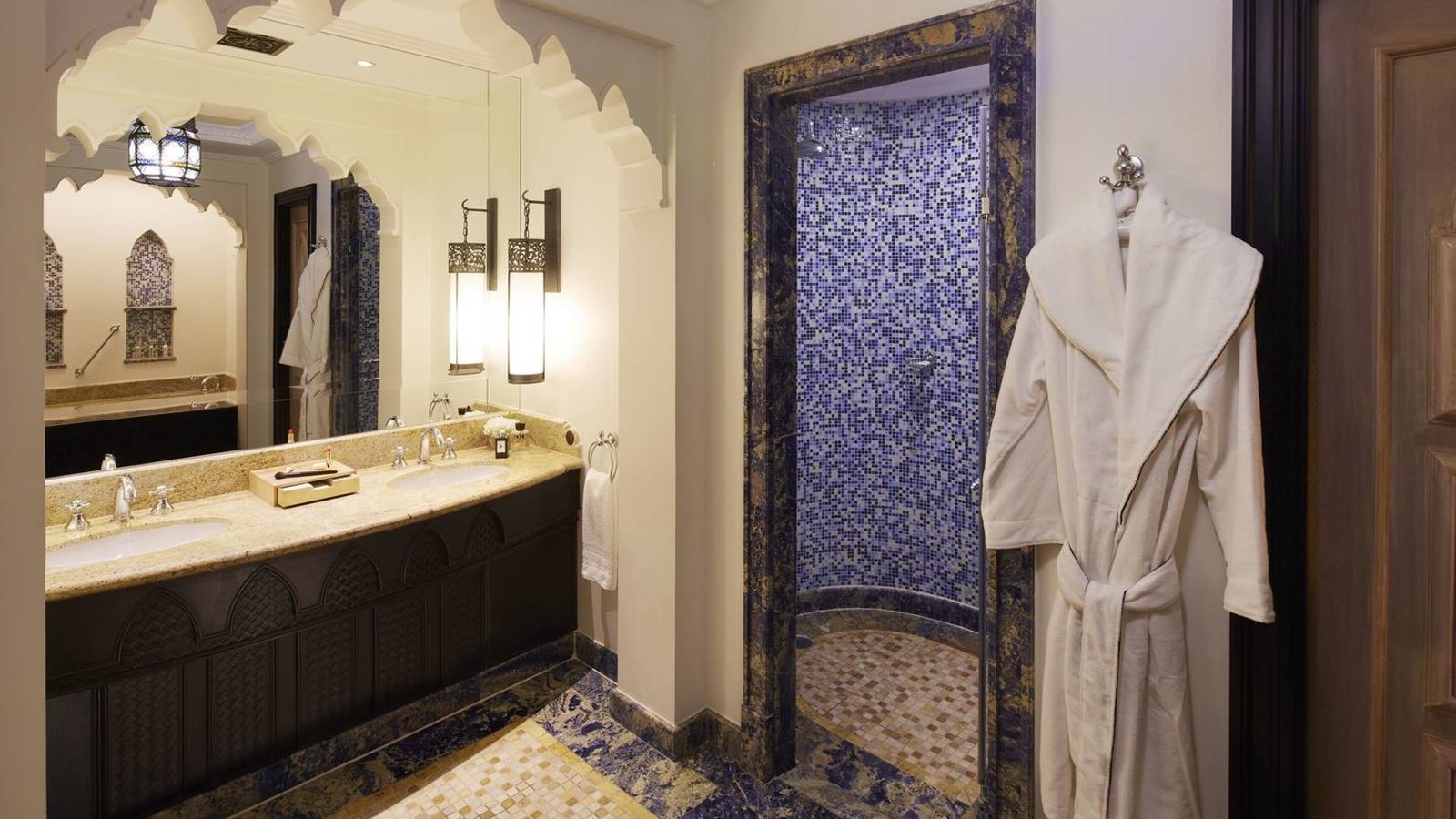 rooms-one-bedroom-ocean-suite