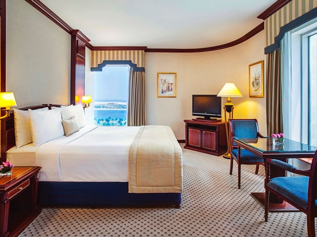 rooms-executive-suite