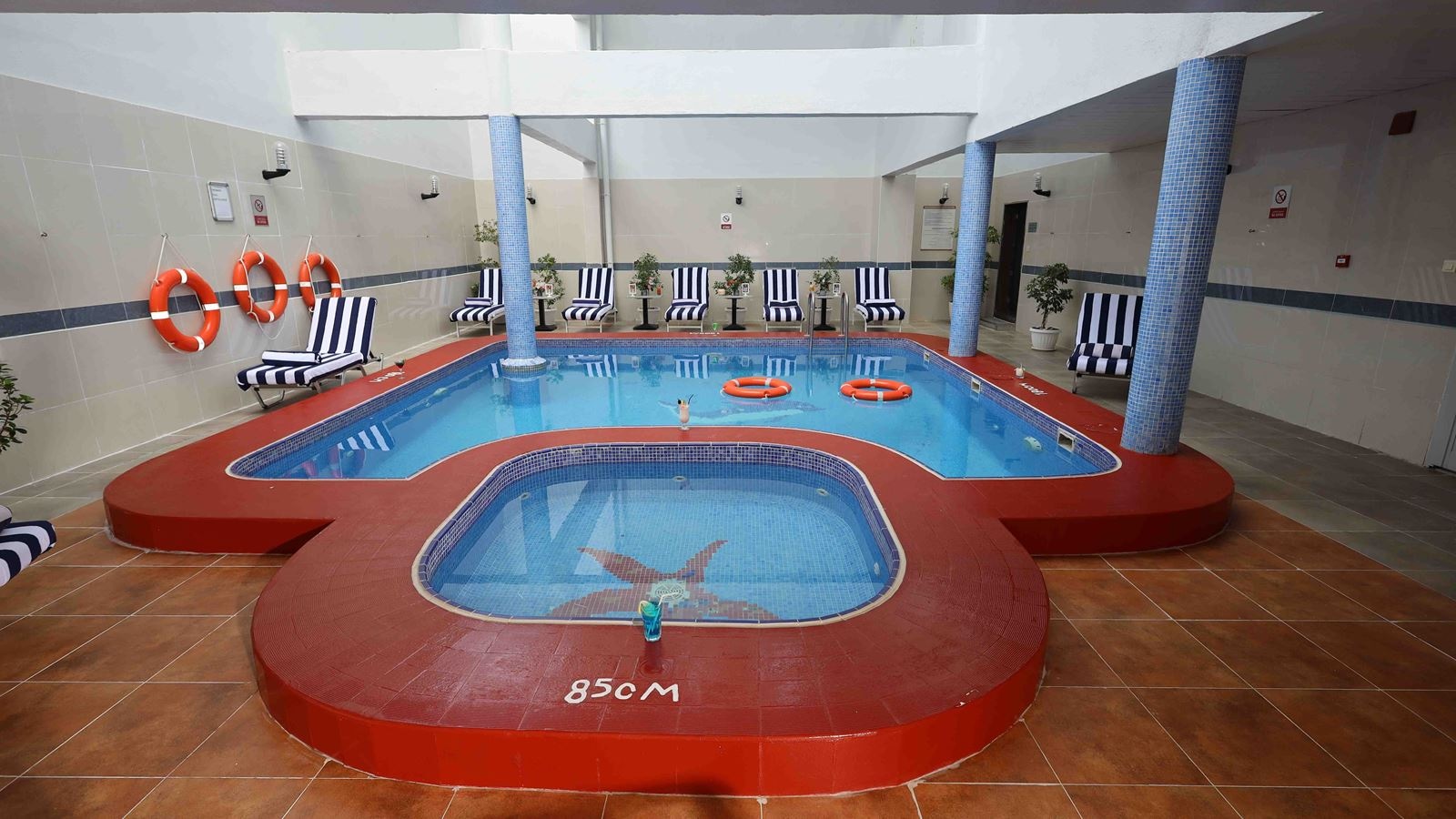 pools-indoor-pool