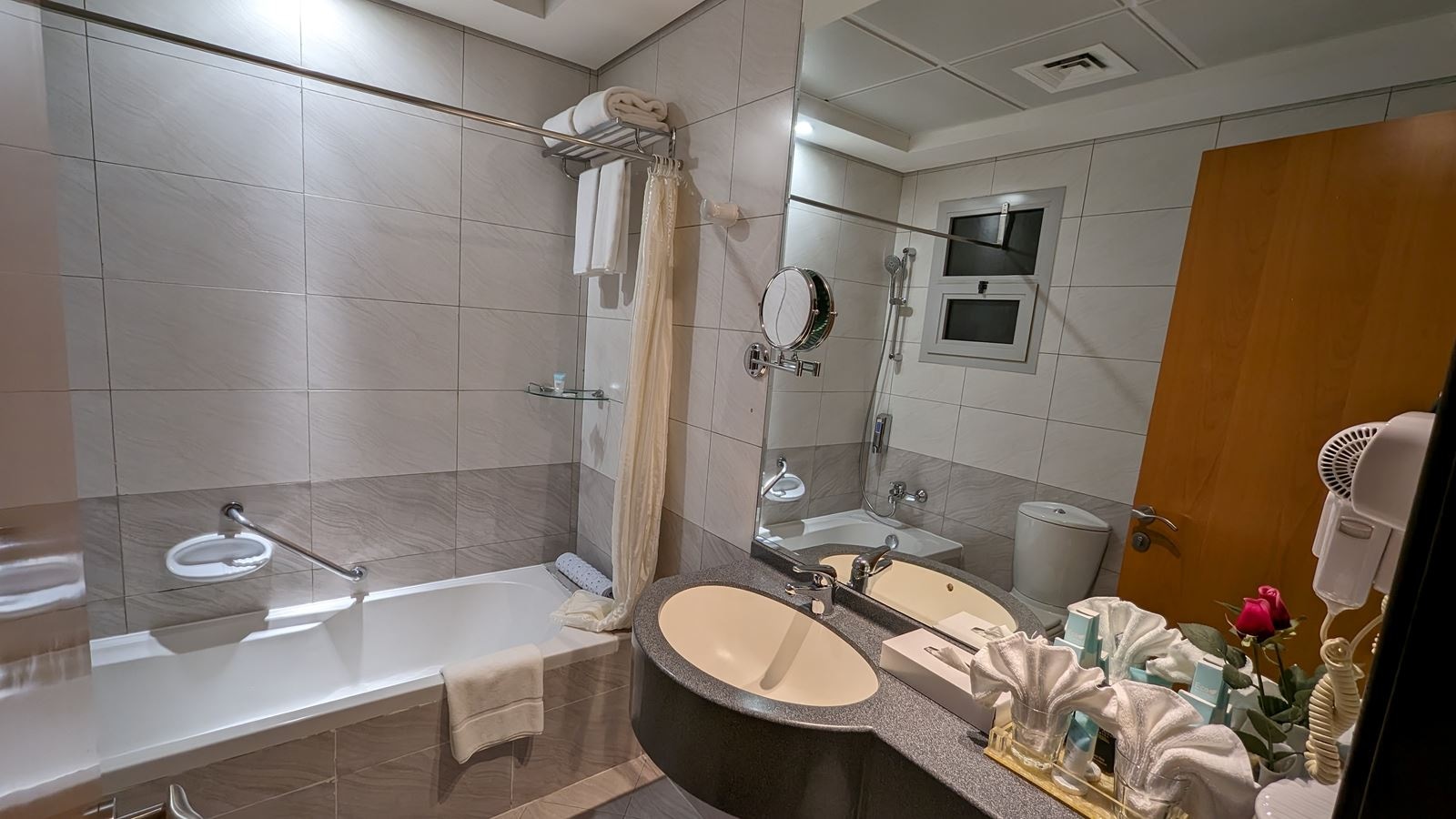 rooms-one-bedroom-suite