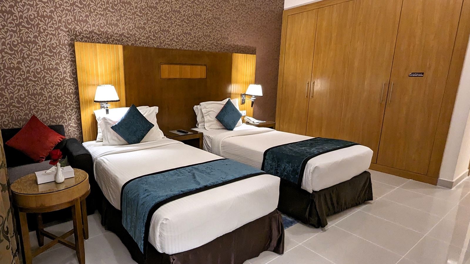 rooms-standard-room-twin